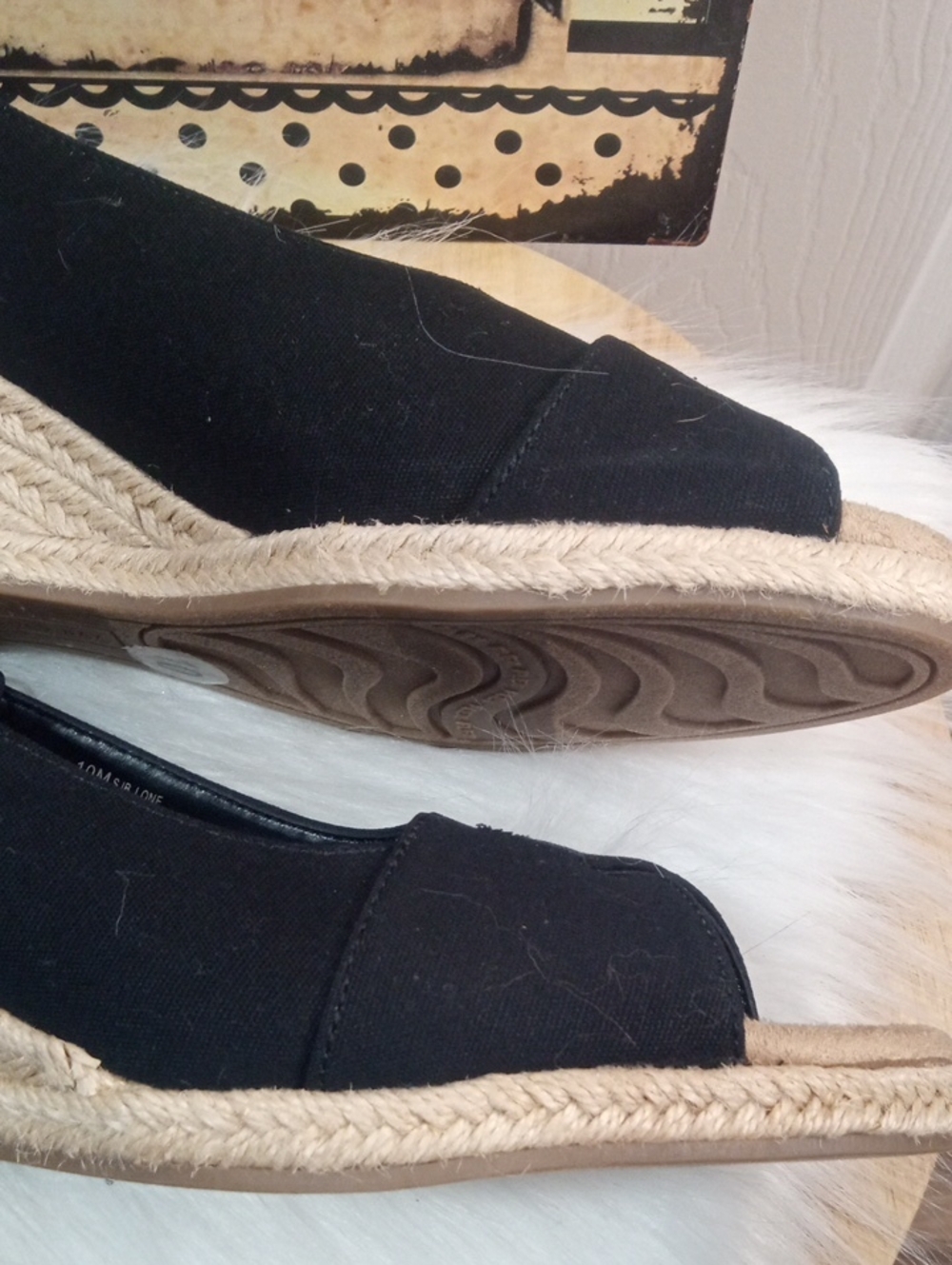 ST. JOHN'S BAY ESPADRILLES - Picture 10 of 11